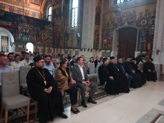 У Требињу почела манифестација Дани Светог Василија (ФОТО)